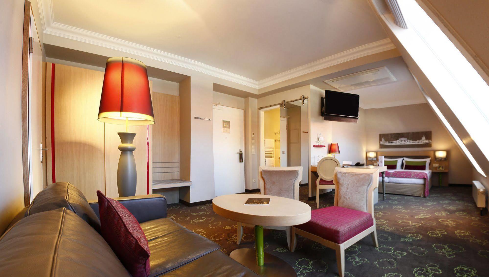 Hotel Gendarm Nouveau Берлин Экстерьер фото