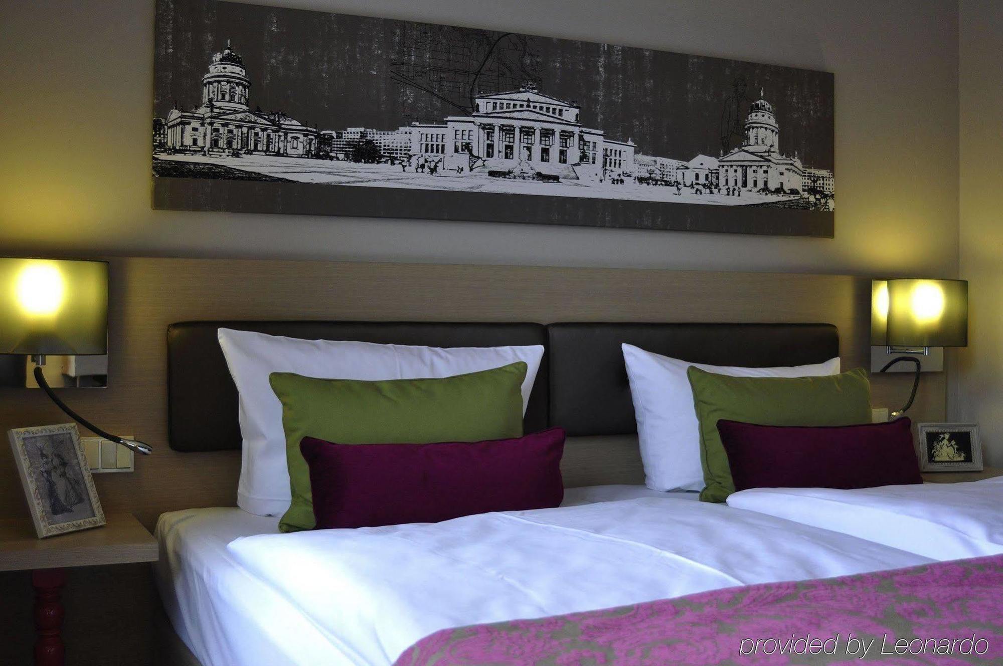 Hotel Gendarm Nouveau Берлин Экстерьер фото